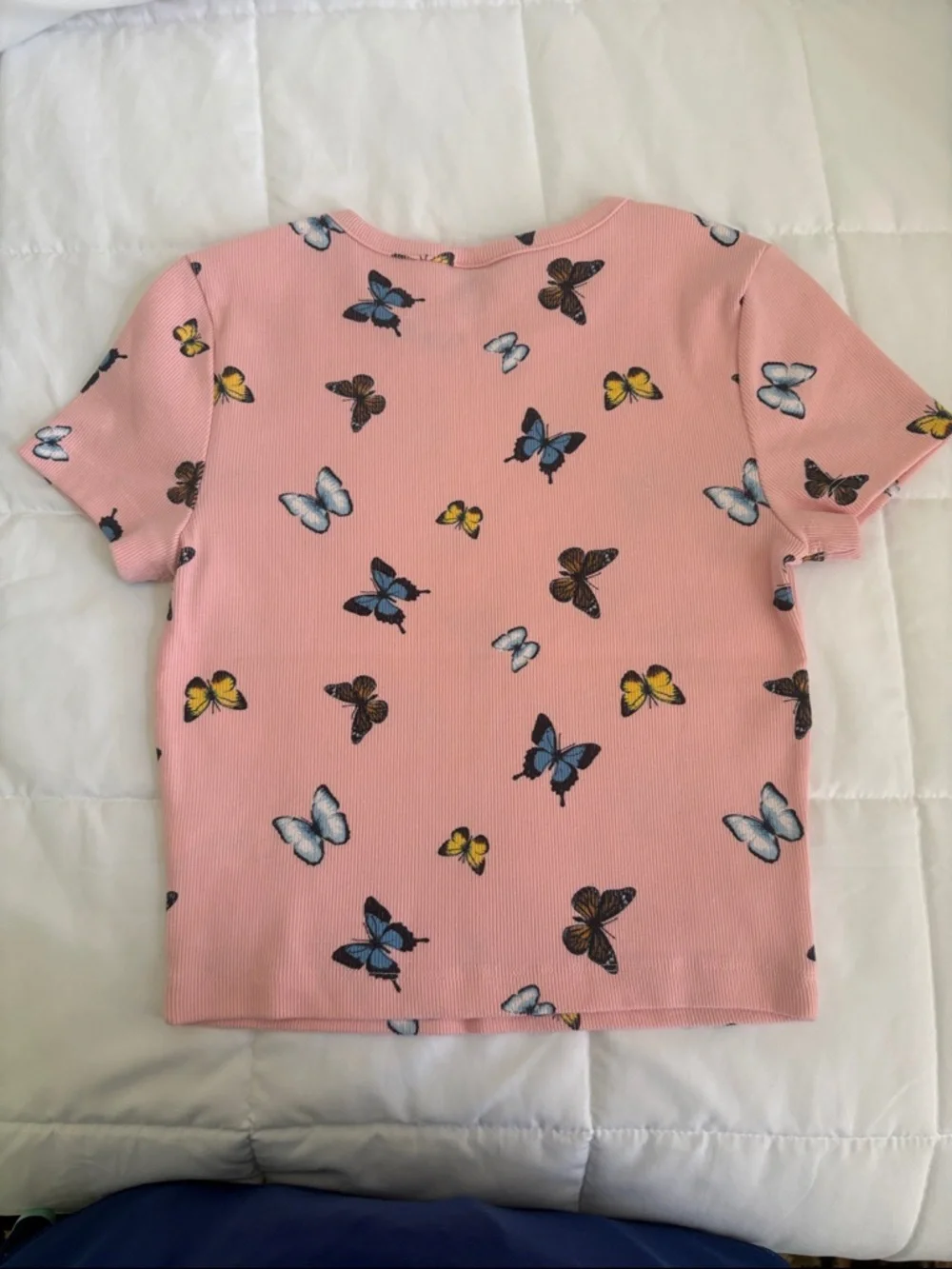 wild fable Pink Butterfly Short Sleeve Tee S worn‎ once